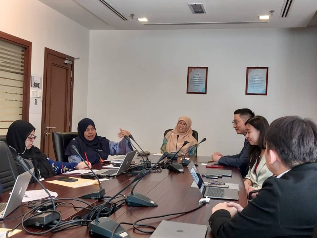 5 April 2024 - Kunjungan Hormat Daripada Delegasi Alibaba Cloud Malaysia Kepada Ketua Pengarah JDN