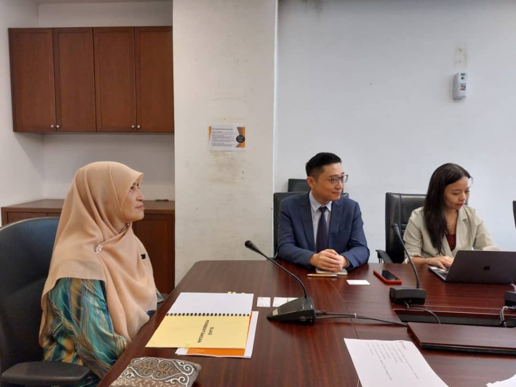 5 April 2024 - Kunjungan Hormat Daripada Delegasi Alibaba Cloud Malaysia Kepada Ketua Pengarah JDN