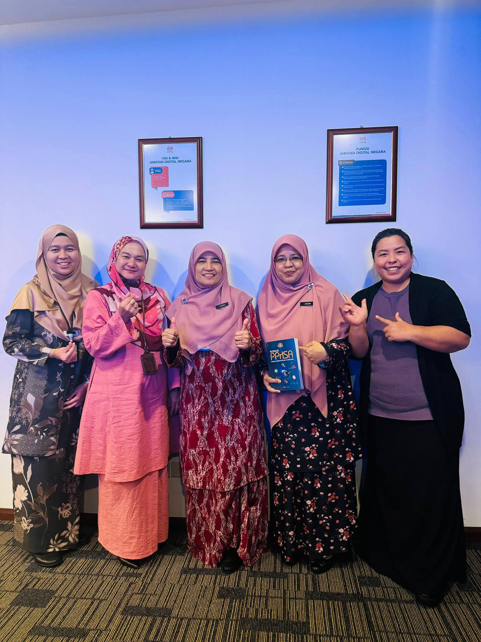 19 Jun 2024 | Sesi Pembentangan Draf Panduan Pengurusan Projek ICT Sektor Awam (PPRiSA) Versi 2.0 Kepada Ketua Pengarah Jabatan Digital Negara (JDN)