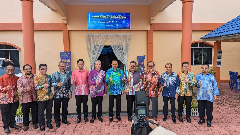 3 September 2024 | Majlis Menandatangani Memorandum Kerjasama bagi Projek Rintis Pembangunan Perkhidmatan Alamat dan Jalan di Daerah Tangkak secara Proof of Concept (POC) Fasa II