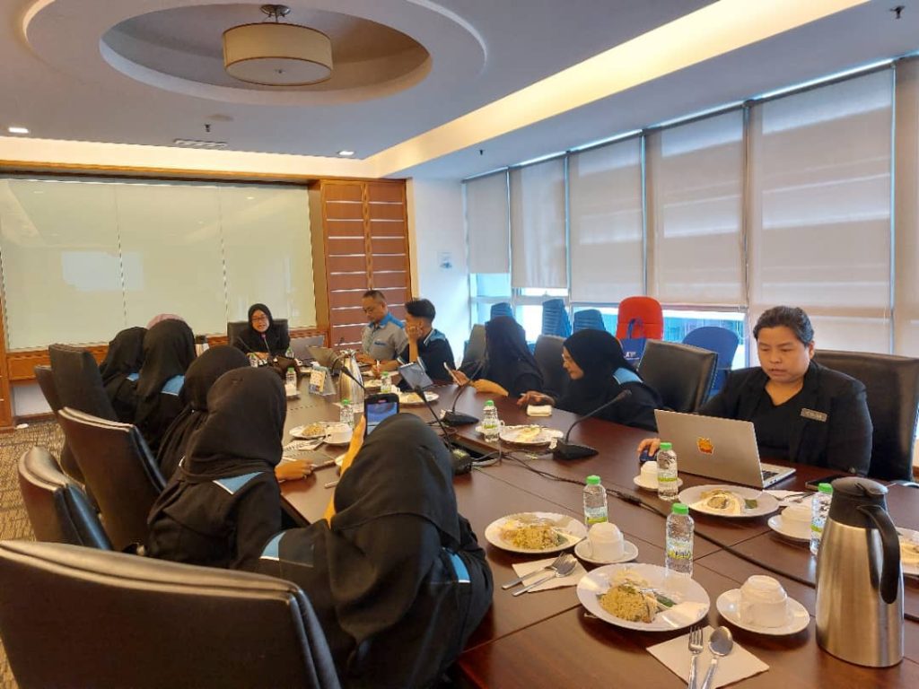 24 Jun 2024 | Lawatan Akademik Daripada Lapan Pelajar Fakulti Pengurusan Dan Perniagaan, Universiti Teknologi Mara Cawangan Selangor Kampus Puncak Alam