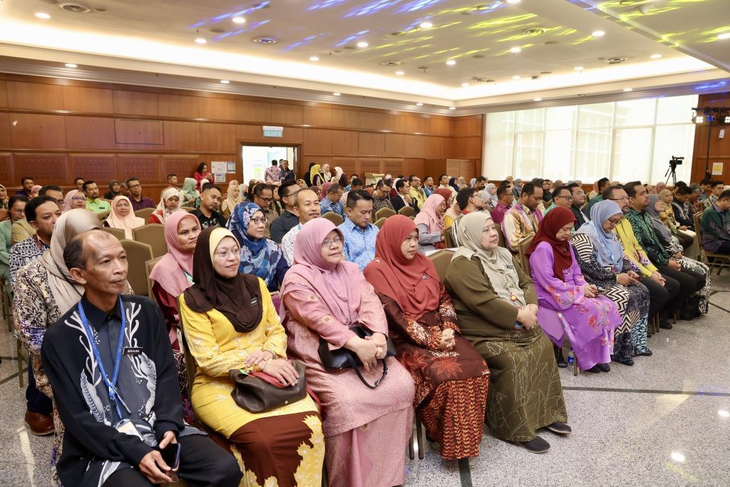 13 Jun 2024 | Majlis Persaraan YBHG. Datuk Haji Rodzi B Md Saad, Ketua Setiausaha Kementerian Digital