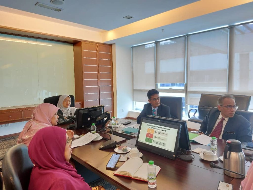 13 Mei 2024 | Kunjungan Hormat Daripada Delegasi Lembaga Minyak Sawit Malaysia (MPOB) Bertempat Di JDN Cyberjaya