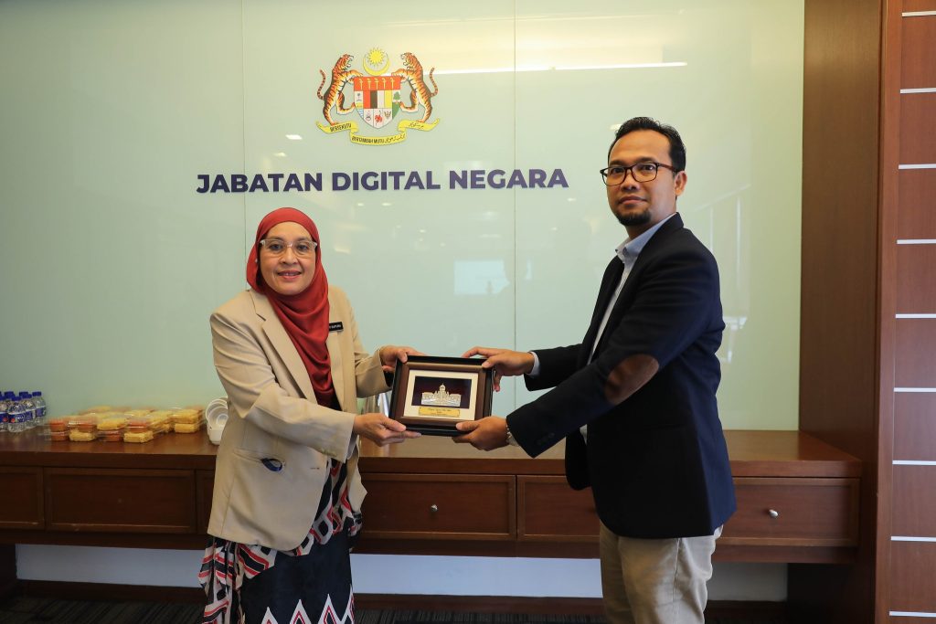 6 September 2024 | Lawatan sambil Belajar daripada Delegasi Pascasiswazah dan Pensyarah dari Universiti Krisnadwipayana, Indonesia