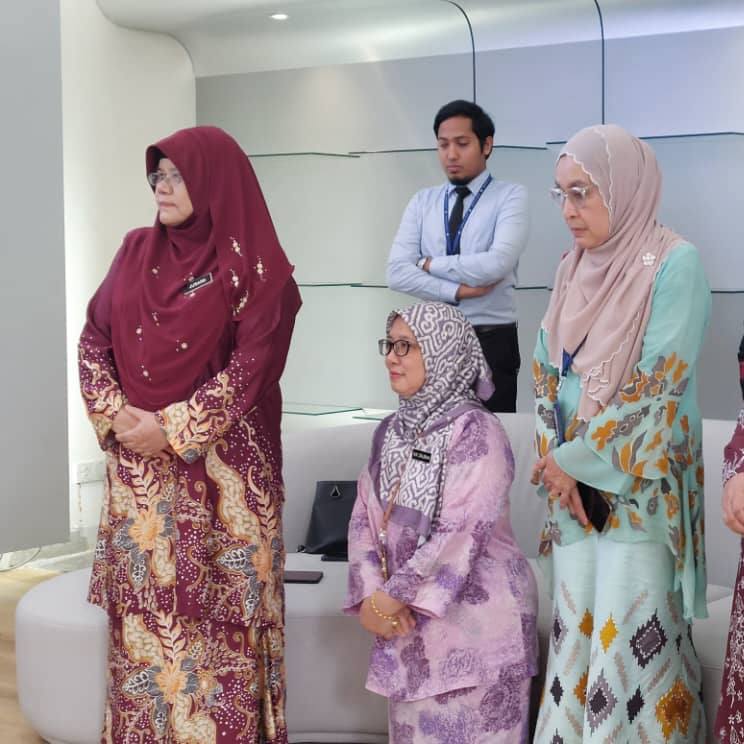 2 Januari 2025 | Lambaian Persaraan Puan Juraimi Ghazali,Perunding ICT (Pembangunan Sistem), Bahagian Perundingan Digital, JDN