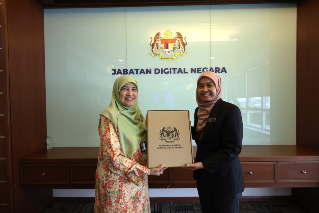 10 Januari 2025 | Kunjungan hormat dari Ketua Pengarah Jabatan Belia dan Sukan Negara, Puan Azura binti Abidin