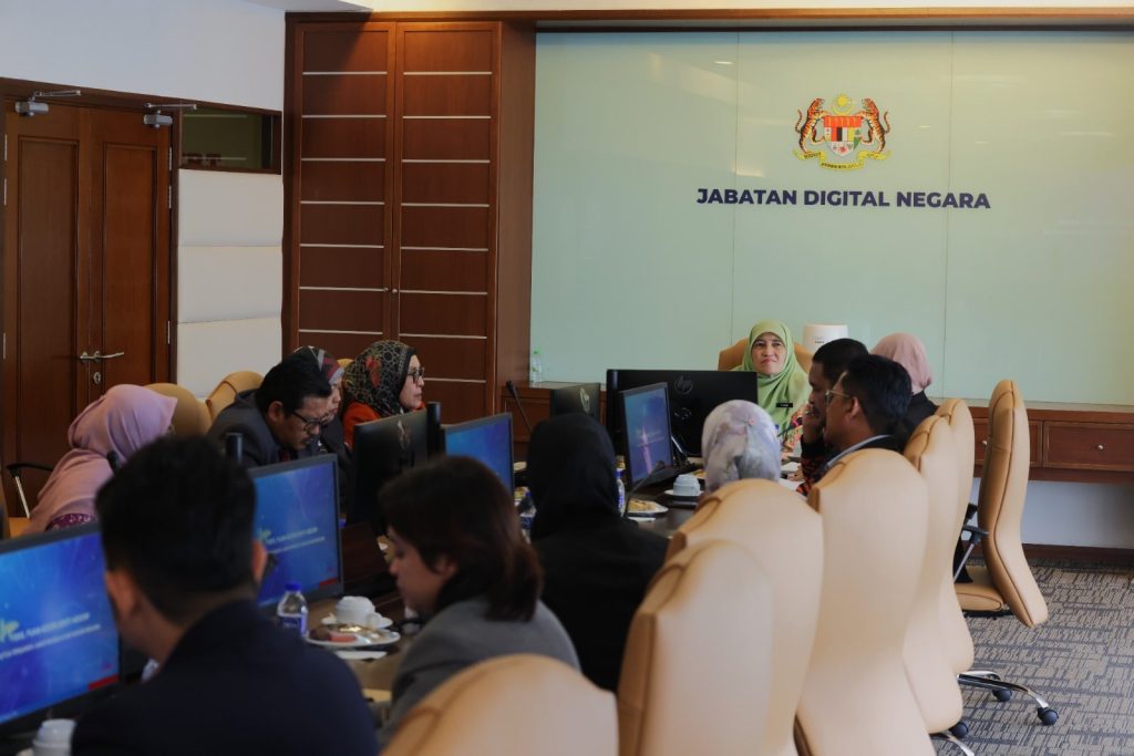 10 Januari 2025 | Kunjungan hormat dari Ketua Pengarah Jabatan Belia dan Sukan Negara, Puan Azura binti Abidin