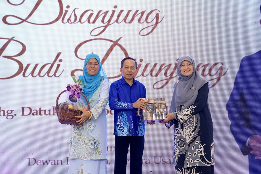 13 Jun 2024 | Majlis Persaraan YBHG. Datuk Haji Rodzi B Md Saad, Ketua Setiausaha Kementerian Digital