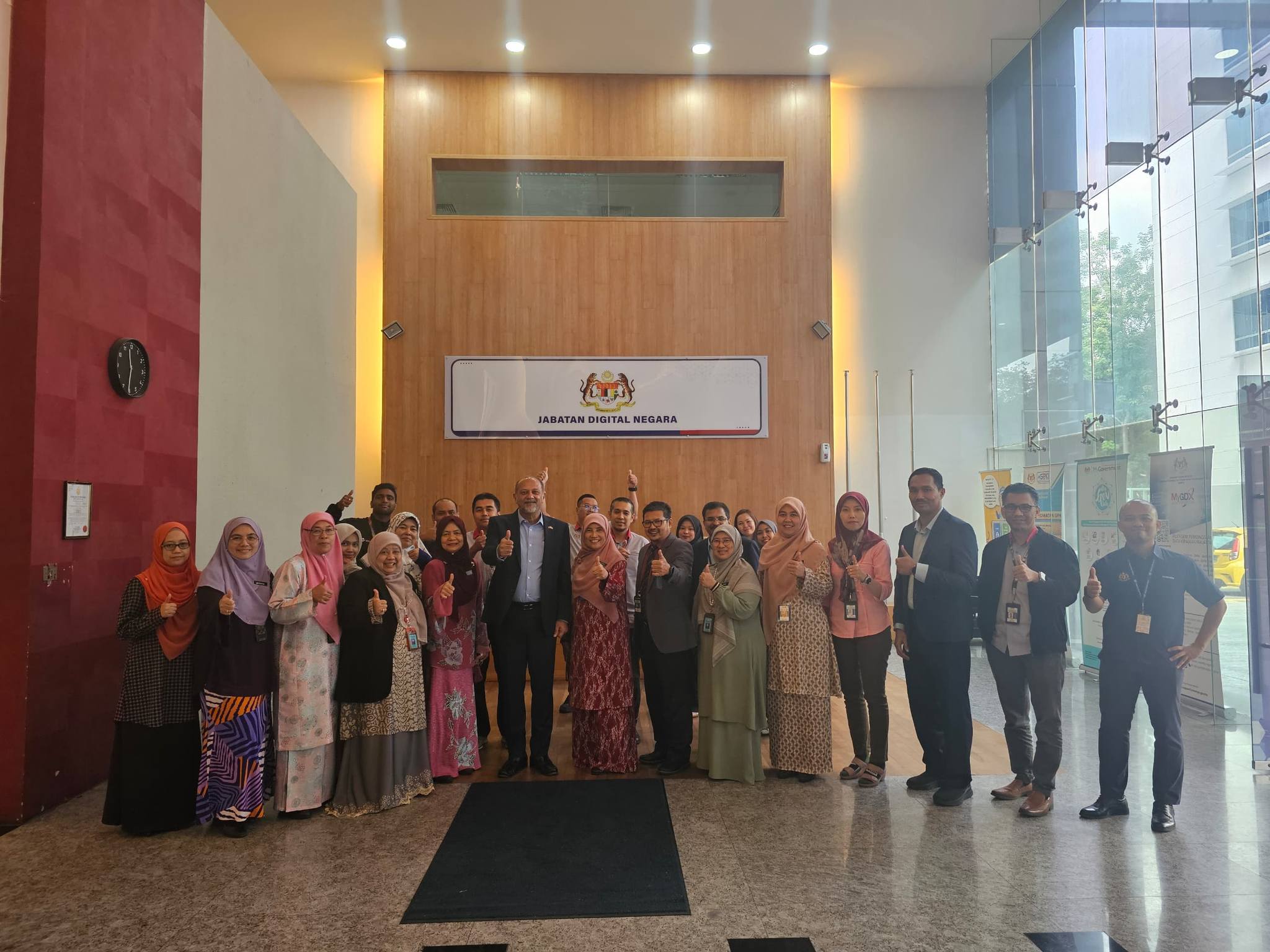 19 Jun 2024 | Kunjungan Daripada YB Menteri Digital, Tuan Gobind Singh Deo Ke Jabatan Digital Negara