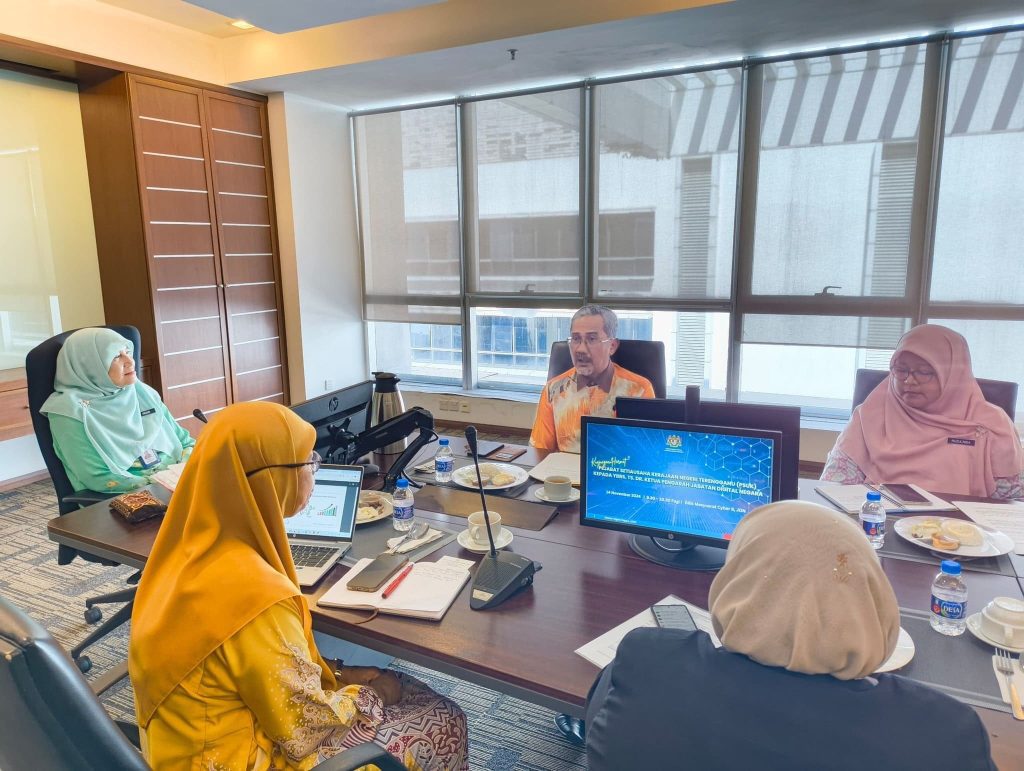 Kunjungan hormat daripada Pejabat Setiausaha Kerajaan Negeri Terengganu (2)