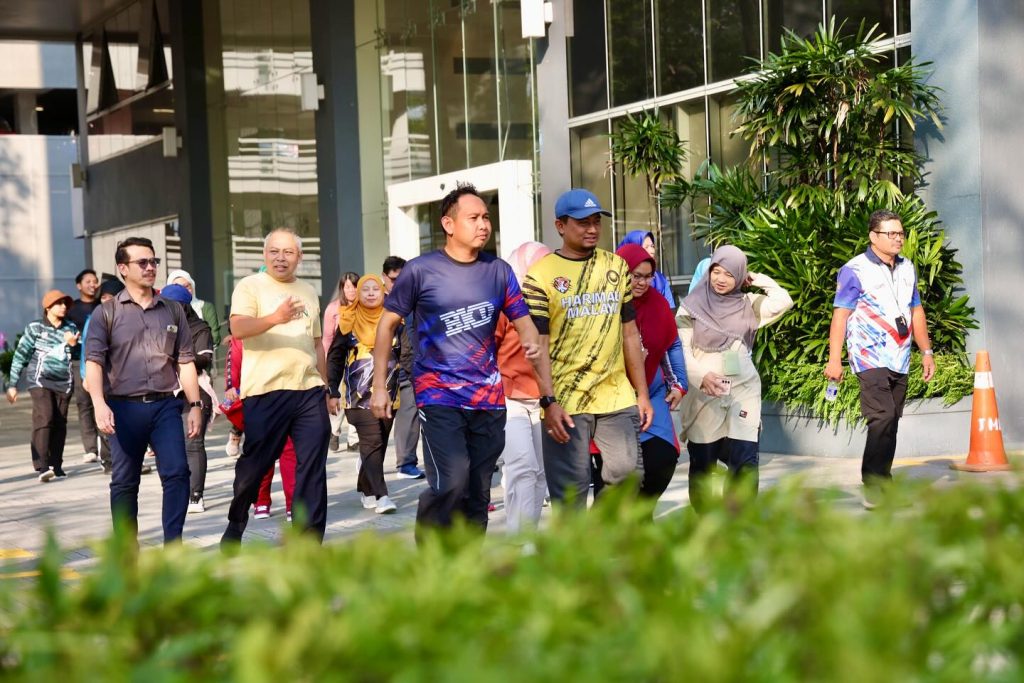 12 Februari 2025 | Program Jom Briskwalk bersama Ts. Dr. Ketua Pengarah JDN anjuran Kelab Rekreasi Digital JDN (KRISTAL) peringkat Jabatan Digital Negara