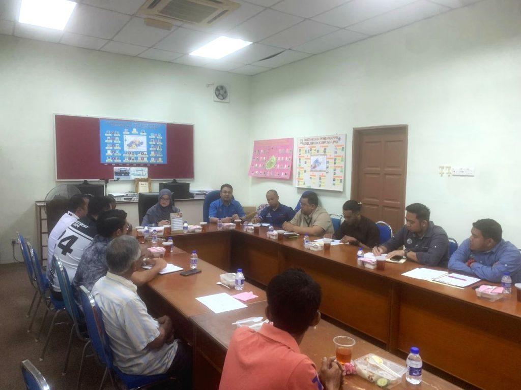 26 Februari 2025 | Mesyuarat penyelarasan projek Kampung Angkat MADANI (KAM) di Pejabat Penghulu Mukim Labu Kubong, Chenderong Balai