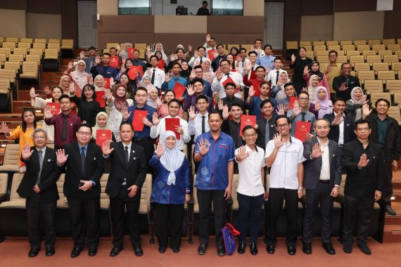 29 April 2025 | Majlis Amanat Ketua Perkhidmatan dan Penyerahan Surat Penempatan kepada 53 orang Juruteknik Komputer Gred FT1 lantikan baharu bagi Negeri Sarawak