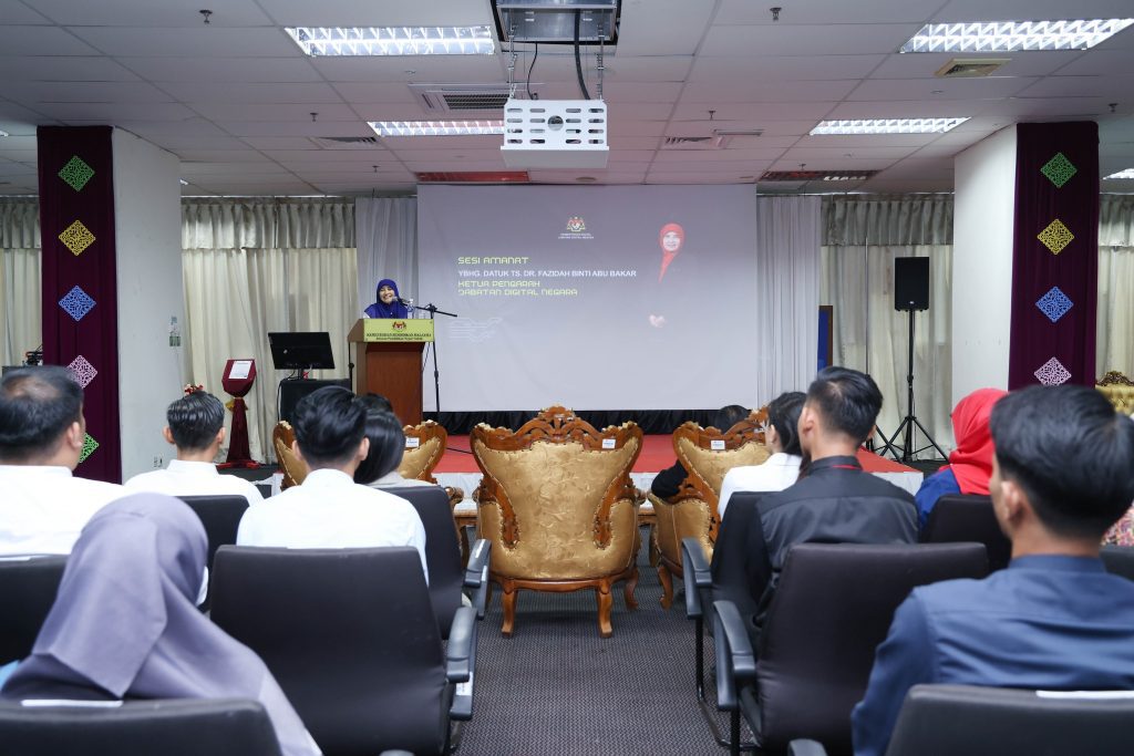 30 April 2025 | Majlis Amanat Ketua Perkhidmatan dan Penyerahan Surat Penempatan kepada 29 orang Juruteknik Komputer Gred FT1 lantikan baharu bagi Negeri Sabah