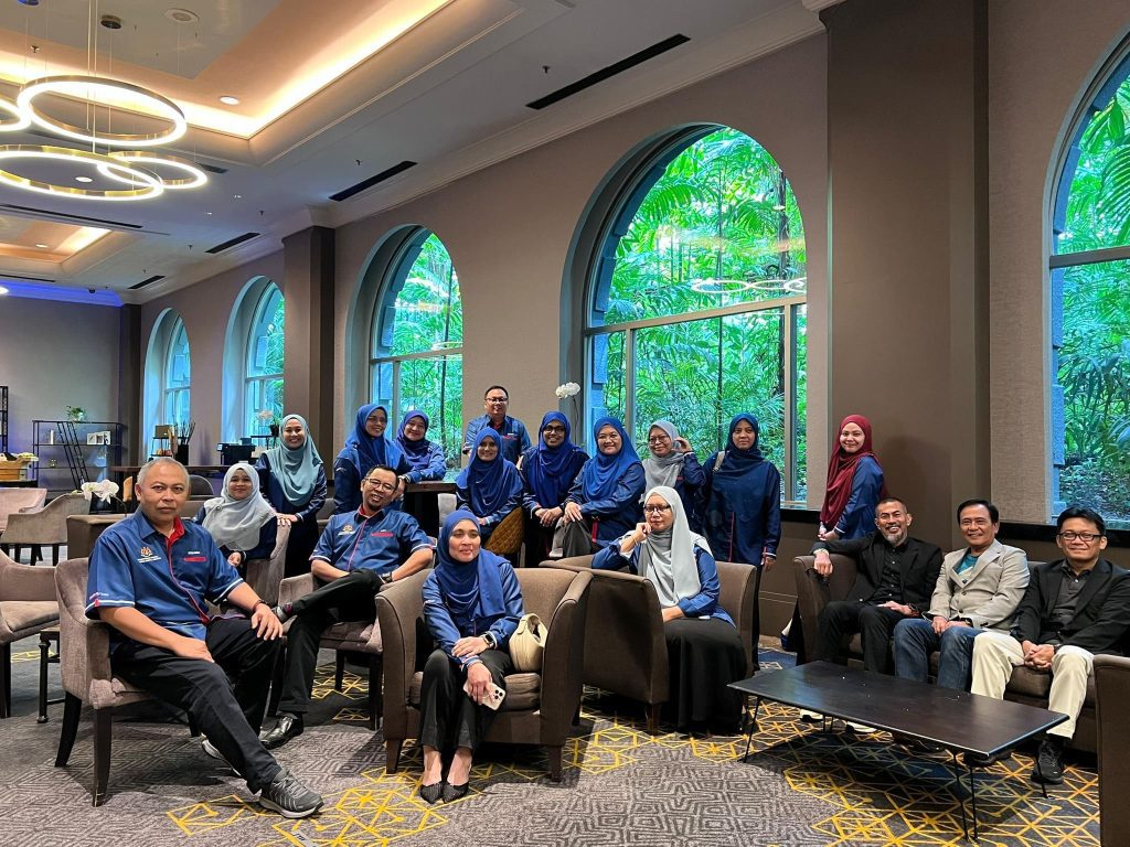 16-18 - Bengkel Design Thinking dan Idea Pitching bertempat di Sama Sama Hotel, KLIA