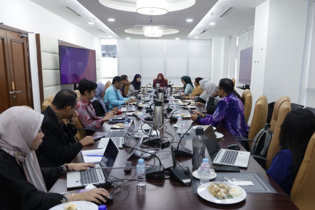 26 Jun 2025 | Lawatan Penanda Aras Kementerian Pendidikan Tinggi ke Jabatan Digital Negara