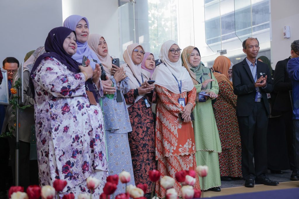 Sesi Clock Out Sempena Persaraan YBhg. Datuk Ts. Dr. Fazidah (5)