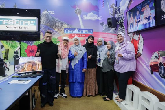 23 Jun 2025 | Sesi Temu Bual di NASIONALfm - Sentiasa di hati bagi Persidangan Ketua Pegawai Digital Sektor Awam 2025 (CDO CONVEX 2025)