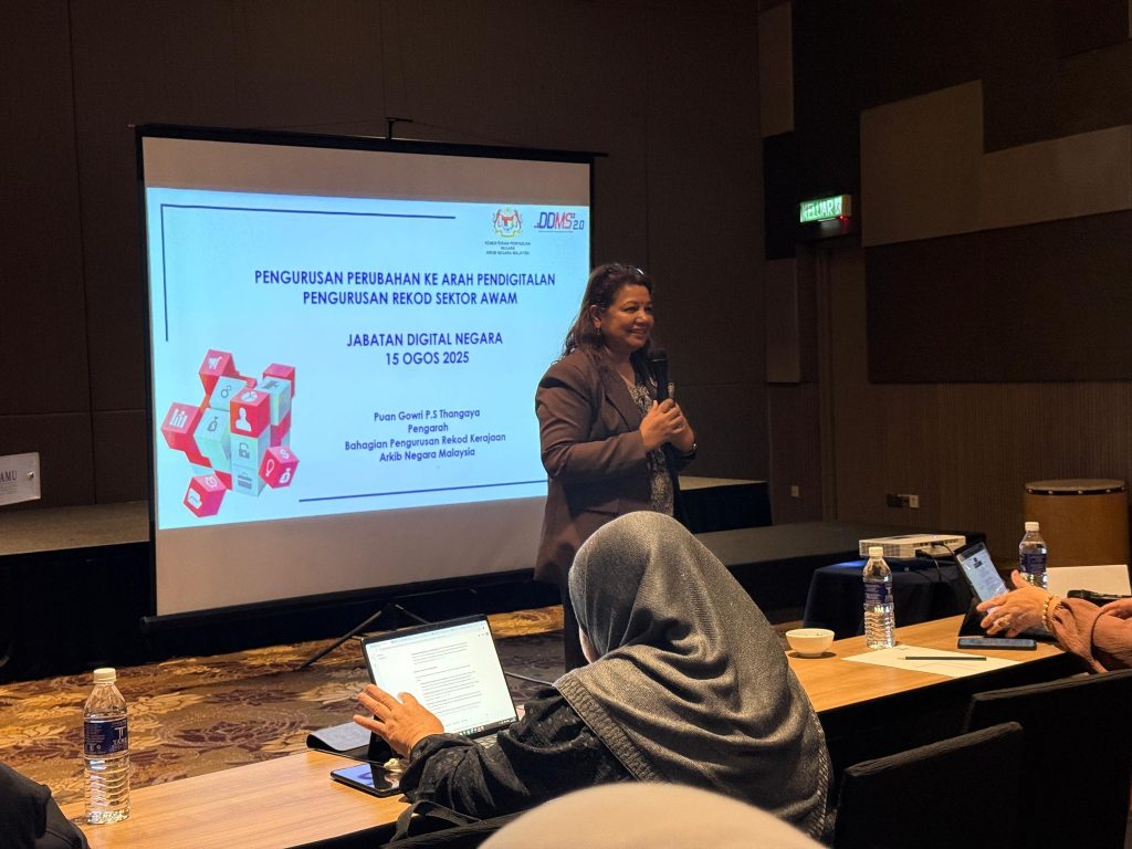 Kursus Pengurusan Rekod Rahsia Rasmi (4)