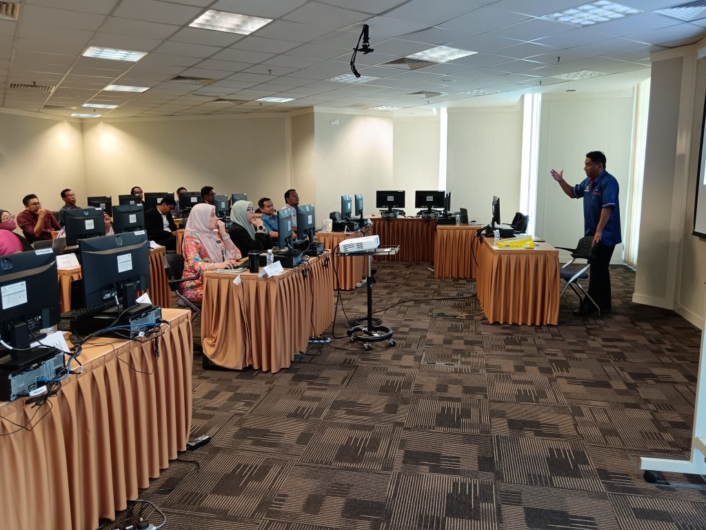 26 September 2025 | Kursus ICT Upskilling Programme (ICTUPSKILL) Siri 1 2025 kepada skim perkhidmatan Penolong Pegawai Teknologi Maklumat (PPTM)