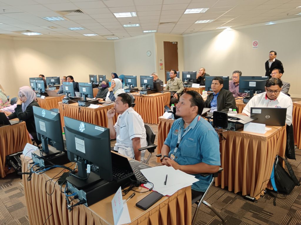 26 September 2025 | Kursus ICT Upskilling Programme (ICTUPSKILL) Siri 1 2025 kepada skim perkhidmatan Penolong Pegawai Teknologi Maklumat (PPTM)