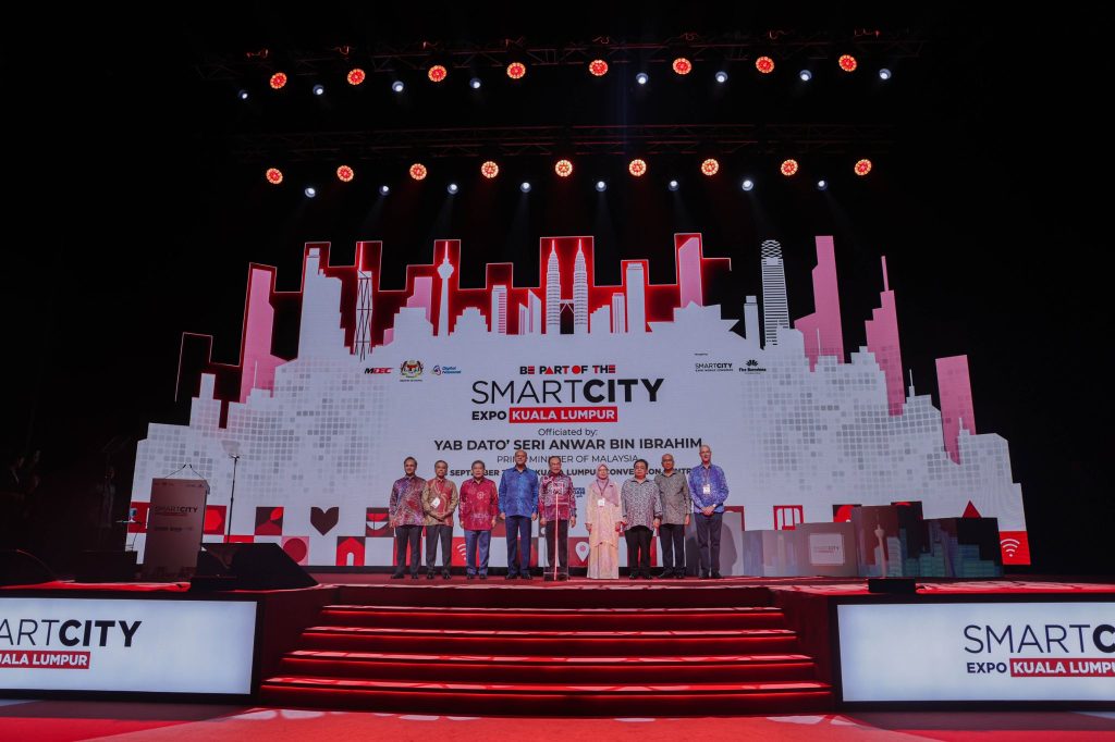 19- Perasmian SmartCity Expo 2025 oleh YAB Dato' Seri Anwar Ibrahim, Perdana Menteri Malaysia di Kuala Lumpur Convention Centre